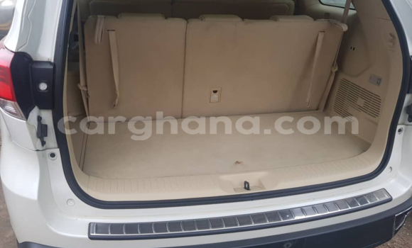 Buy Used Toyota Highlander White Car in Tema in Greater Accra Buy Used Toyota Highlander White Car in Tema in Greater Accra