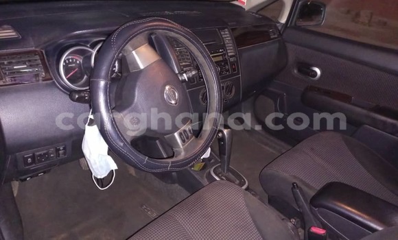 Ra Àlòkù Nissan Versa Silver Ọkọ̀ in Accra ni Greater Accra Ra Àlòkù Nissan Versa Silver Ọkọ̀ in Accra ni Greater Accra