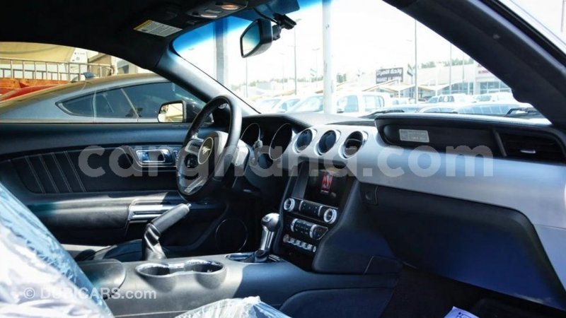 Big with watermark ford mustang ashanti import dubai 41457