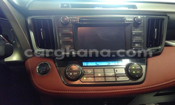 Sayi Na hannu Toyota RAV4 Azurfa Mota in Tema a Greater Accra Sayi Na hannu Toyota RAV4 Azurfa Mota in Tema a Greater Accra