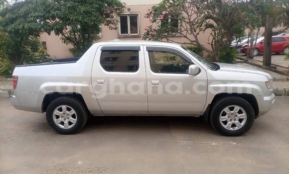 Sayi Na hannu Honda Ridgeline Azurfa Mota in Tema a Greater Accra Sayi Na hannu Honda Ridgeline Azurfa Mota in Tema a Greater Accra