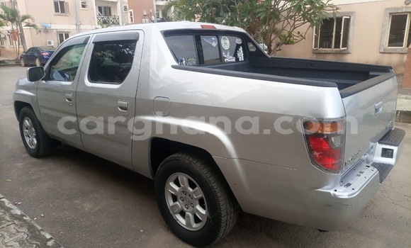 Sayi Na hannu Honda Ridgeline Azurfa Mota in Tema a Greater Accra Sayi Na hannu Honda Ridgeline Azurfa Mota in Tema a Greater Accra