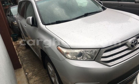 Buy Used Toyota Highlander Silver Car in Tema in Greater Accra