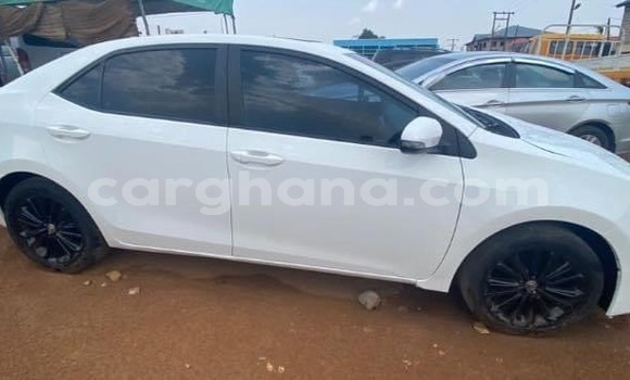 Buy Used Toyota Corolla White Car in Sekondi–Takoradi Metropolitan in Western Buy Used Toyota Corolla White Car in Sekondi–Takoradi Metropolitan in Western