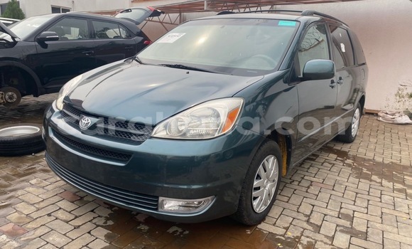 Buy Used Toyota Sienna Blue Car in Tema in Greater Accra