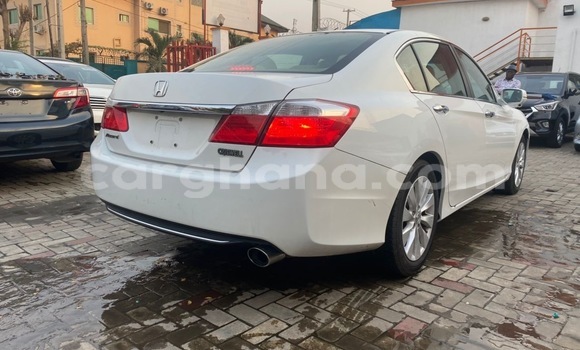 Buy Used Honda Accord White Car in Tema in Greater Accra Buy Used Honda Accord White Car in Tema in Greater Accra