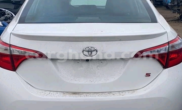Buy Used Toyota Corolla White Car in Accra in Greater Accra Buy Used Toyota Corolla White Car in Accra in Greater Accra