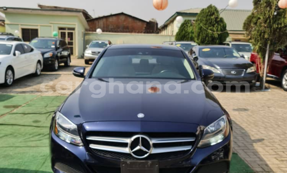 Ra Àlòkù Mercedes‒Benz E–Class Blue Ọkọ̀ in Tema ni Greater Accra Ra Àlòkù Mercedes‒Benz E–Class Blue Ọkọ̀ in Tema ni Greater Accra