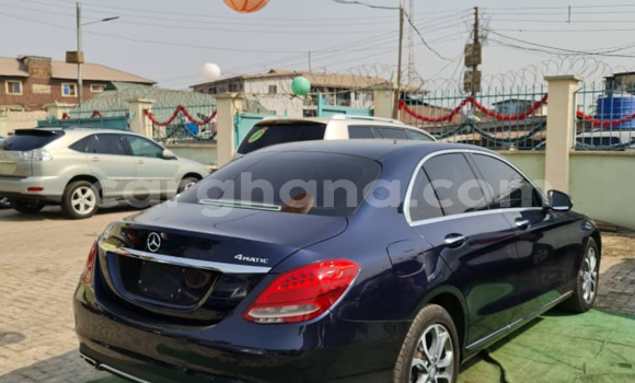 Ra Àlòkù Mercedes‒Benz E–Class Blue Ọkọ̀ in Tema ni Greater Accra Ra Àlòkù Mercedes‒Benz E–Class Blue Ọkọ̀ in Tema ni Greater Accra