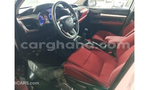 Ra Imported Toyota Hilux funfun Ọkọ̀ in Import - Dubai ni Ashanti Ra Imported Toyota Hilux funfun Ọkọ̀ in Import - Dubai ni Ashanti