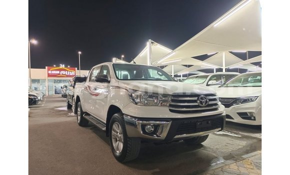 Ra Imported Toyota Hilux funfun Ọkọ̀ in Import - Dubai ni Ashanti Ra Imported Toyota Hilux funfun Ọkọ̀ in Import - Dubai ni Ashanti