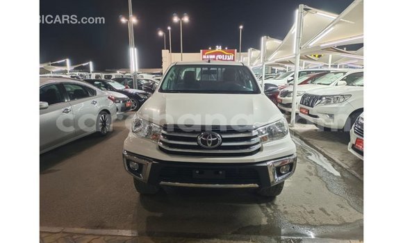 Ra Imported Toyota Hilux funfun Ọkọ̀ in Import - Dubai ni Ashanti Ra Imported Toyota Hilux funfun Ọkọ̀ in Import - Dubai ni Ashanti