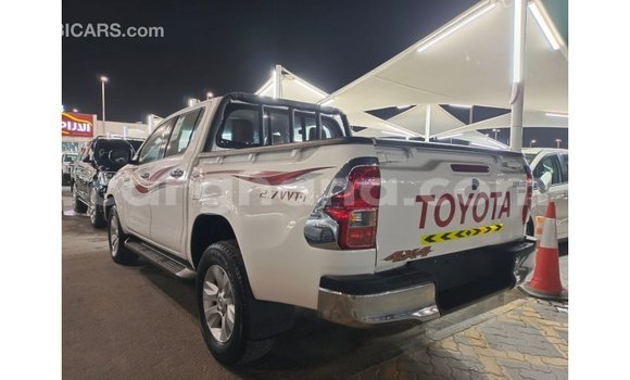 Ra Imported Toyota Hilux funfun Ọkọ̀ in Import - Dubai ni Ashanti Ra Imported Toyota Hilux funfun Ọkọ̀ in Import - Dubai ni Ashanti