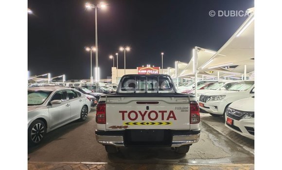 Ra Imported Toyota Hilux funfun Ọkọ̀ in Import - Dubai ni Ashanti Ra Imported Toyota Hilux funfun Ọkọ̀ in Import - Dubai ni Ashanti