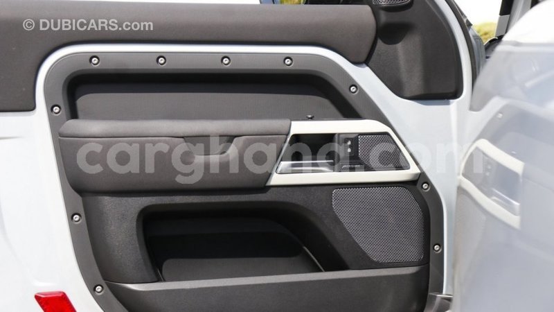 Big with watermark land rover defender ashanti import dubai 41505