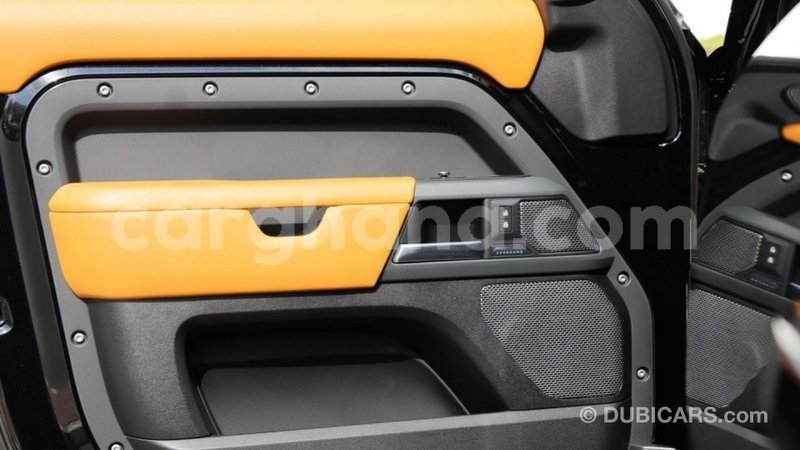 Big with watermark land rover defender ashanti import dubai 41509