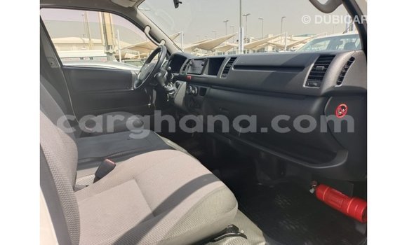 Sayi Imported Toyota Hiace White Mota in Import - Dubai a Ashanti Sayi Imported Toyota Hiace White Mota in Import - Dubai a Ashanti