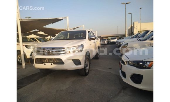 Ra Imported Toyota Hilux funfun Ọkọ̀ in Import - Dubai ni Ashanti Ra Imported Toyota Hilux funfun Ọkọ̀ in Import - Dubai ni Ashanti