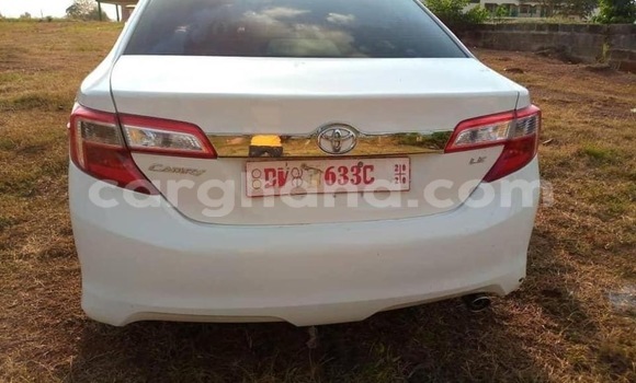 Buy Used Toyota Camry White Car in Sekondi–Takoradi Metropolitan in Western