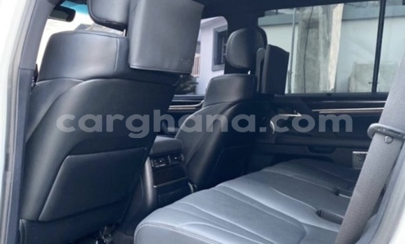 Buy Used Lexus LX 570 Silver Car in Sekondi–Takoradi Metropolitan in Western Buy Used Lexus LX 570 Silver Car in Sekondi–Takoradi Metropolitan in Western