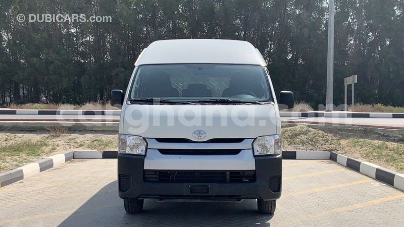 Big with watermark toyota hiace ashanti import dubai 41526