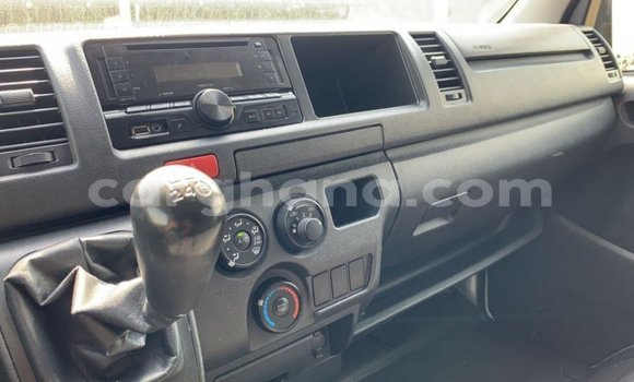 Buy Import Toyota Hiace White Car in Import - Dubai in Ashanti Buy Import Toyota Hiace White Car in Import - Dubai in Ashanti