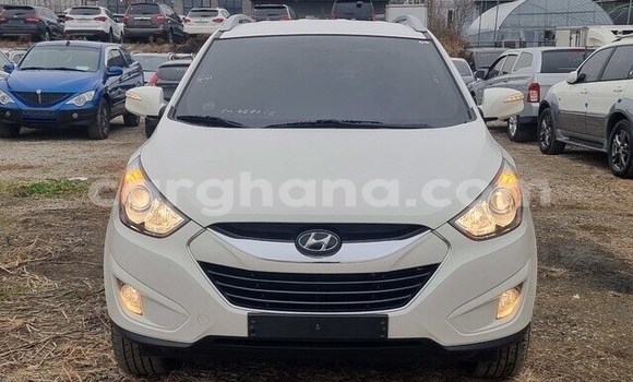Sayi Na hannu Hyundai Tucson White Mota in Tema a Greater Accra