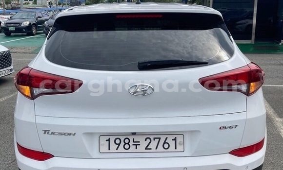 Sayi Na hannu Hyundai Tucson White Mota in Tema a Greater Accra Sayi Na hannu Hyundai Tucson White Mota in Tema a Greater Accra