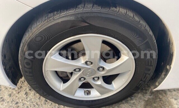 Buy Used Hyundai Elantra White Car in Tema in Greater Accra Buy Used Hyundai Elantra White Car in Tema in Greater Accra