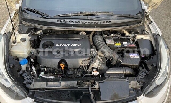 Buy Used Hyundai Elantra White Car in Tema in Greater Accra Buy Used Hyundai Elantra White Car in Tema in Greater Accra