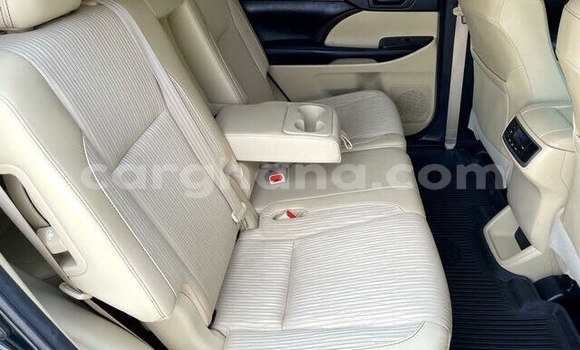 Sayi Na hannu Toyota Highlander Black Mota in Tema a Greater Accra Sayi Na hannu Toyota Highlander Black Mota in Tema a Greater Accra