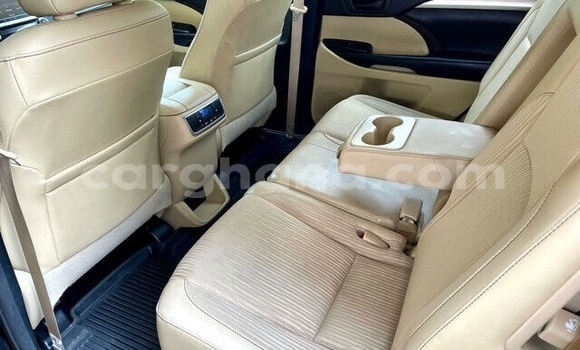 Sayi Na hannu Toyota Highlander Black Mota in Tema a Greater Accra Sayi Na hannu Toyota Highlander Black Mota in Tema a Greater Accra