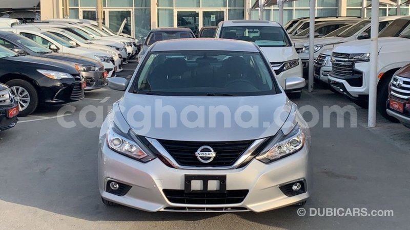 Big with watermark nissan altima ashanti import dubai 41562