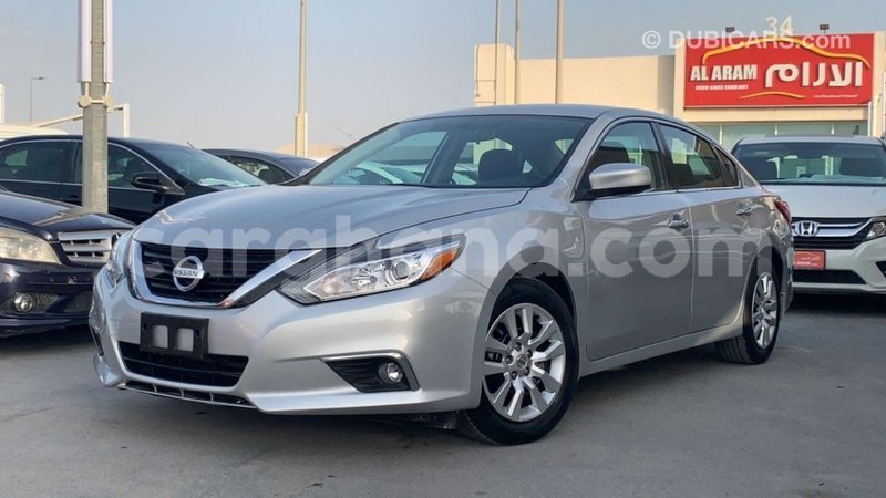 Big with watermark nissan altima ashanti import dubai 41562