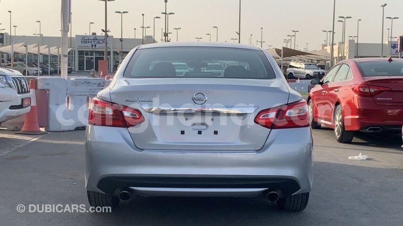 Big with watermark nissan altima ashanti import dubai 41562