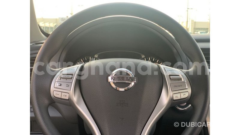 Big with watermark nissan altima ashanti import dubai 41562