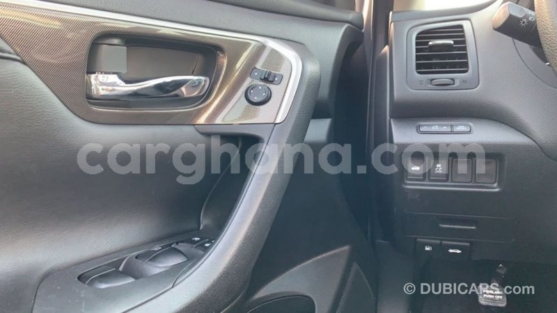 Big with watermark nissan altima ashanti import dubai 41562