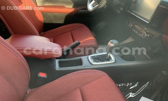 Sayi Imported Toyota Hilux White Mota in Import - Dubai a Ashanti Sayi Imported Toyota Hilux White Mota in Import - Dubai a Ashanti