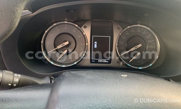 Sayi Imported Toyota Hilux White Mota in Import - Dubai a Ashanti Sayi Imported Toyota Hilux White Mota in Import - Dubai a Ashanti