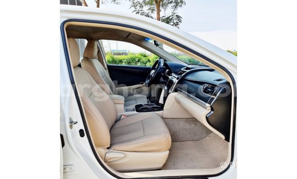 Ra Imported Toyota Camry funfun Ọkọ̀ in Import - Dubai ni Ashanti Ra Imported Toyota Camry funfun Ọkọ̀ in Import - Dubai ni Ashanti