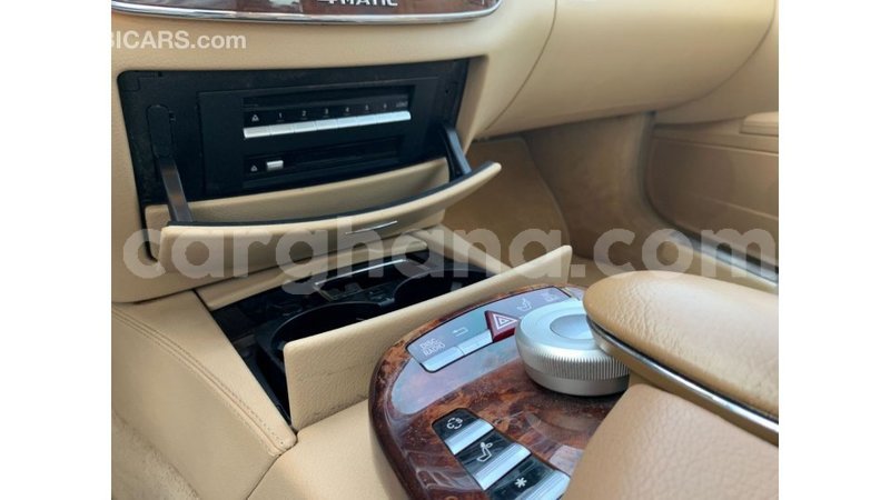 Big with watermark mercedes benz a200 ashanti import dubai 41568