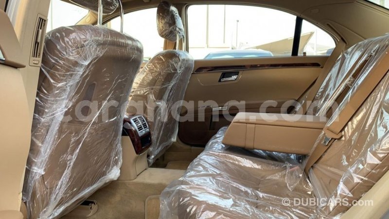 Big with watermark mercedes benz a200 ashanti import dubai 41568