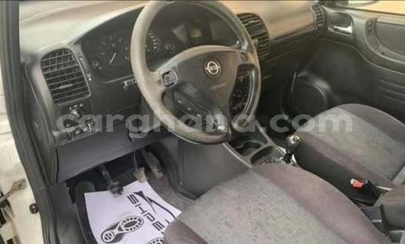 Buy Used Opel Zafira White Car in Accra in Greater Accra Buy Used Opel Zafira White Car in Accra in Greater Accra