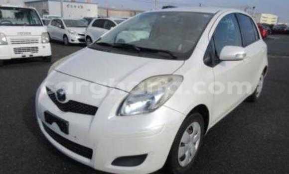 Buy Used Toyota Vitz White Car in Accra in Greater Accra Buy Used Toyota Vitz White Car in Accra in Greater Accra