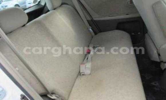 Buy Used Toyota Vitz White Car in Accra in Greater Accra Buy Used Toyota Vitz White Car in Accra in Greater Accra