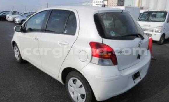 Buy Used Toyota Vitz White Car in Accra in Greater Accra Buy Used Toyota Vitz White Car in Accra in Greater Accra