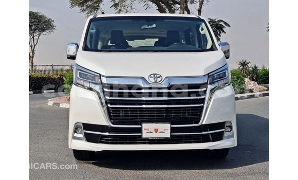 Ra Imported Toyota Granvia funfun Ọkọ̀ in Import - Dubai ni Ashanti Ra Imported Toyota Granvia funfun Ọkọ̀ in Import - Dubai ni Ashanti