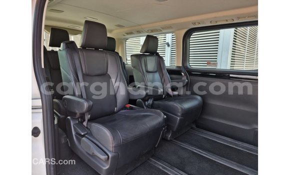 Ra Imported Toyota Granvia funfun Ọkọ̀ in Import - Dubai ni Ashanti Ra Imported Toyota Granvia funfun Ọkọ̀ in Import - Dubai ni Ashanti