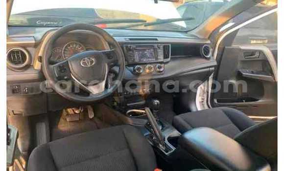 Buy Used Toyota RAV4 White Car in Accra in Greater Accra Buy Used Toyota RAV4 White Car in Accra in Greater Accra
