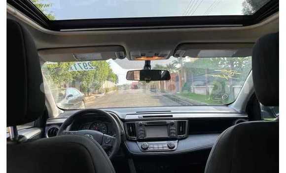 Sayi Na hannu Toyota RAV4 Red Mota in Accra a Greater Accra Sayi Na hannu Toyota RAV4 Red Mota in Accra a Greater Accra